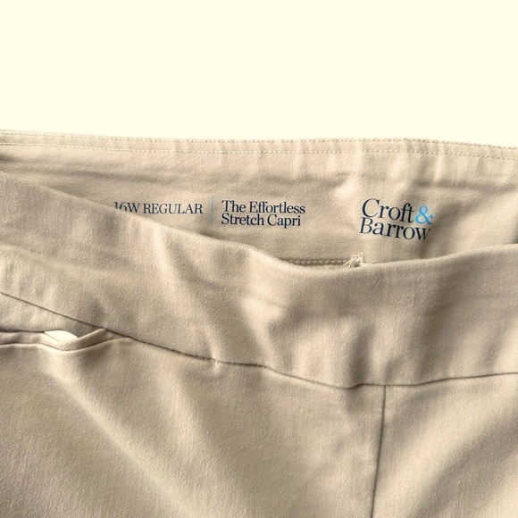 Croft & Barrow Effortless Stretch Capri Cropped Pants, 16W - Picture 3 of 9